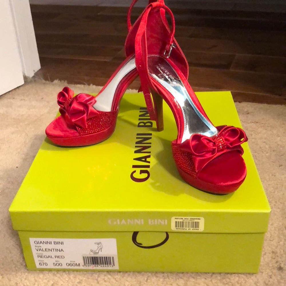 Gianni Bini red high heels